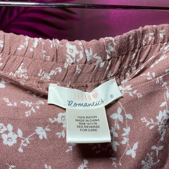 Urban Romantics - Pink & White Floral Midi Wrap Skirt - Picture 4 of 14